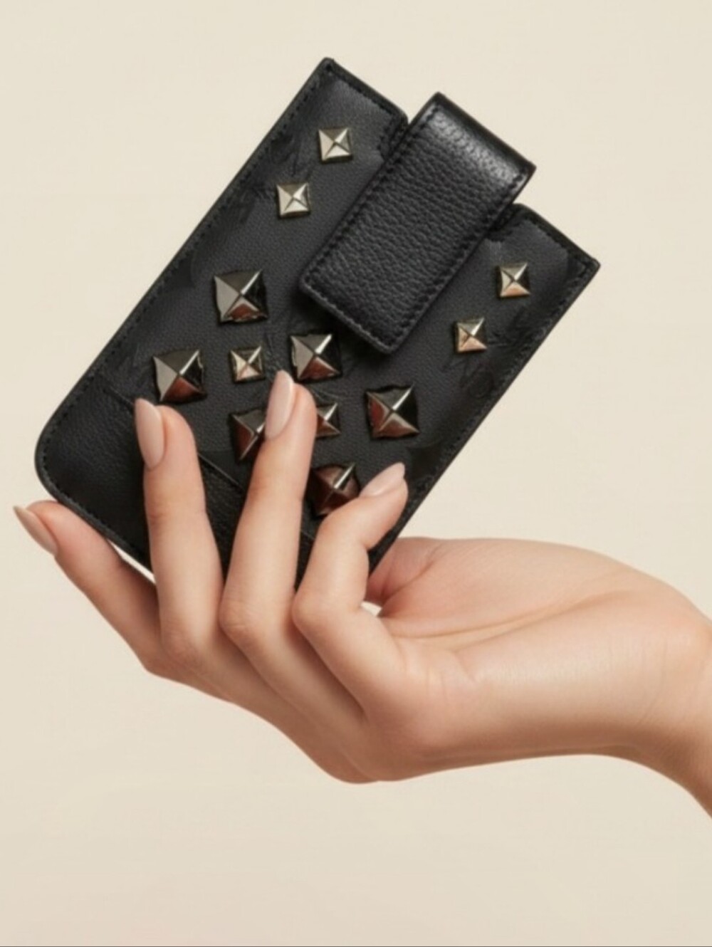 MCM HTF Studded Visetos Phone Holder Card Wallet NWOT